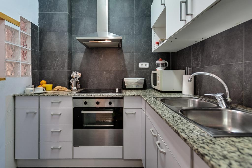 Deep Purple Apartman Barcelona Kültér fotó
